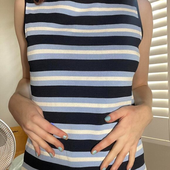 Calvin Klein Y2K Striped Sleeveless Knit Tank - Picture 3 of 4